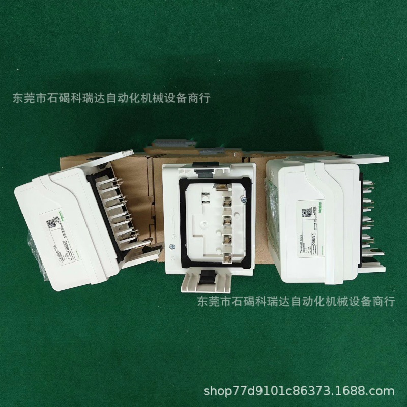 全新施耐德原装KSB63SM48离散量输出控制器模块PLC现货实拍议价