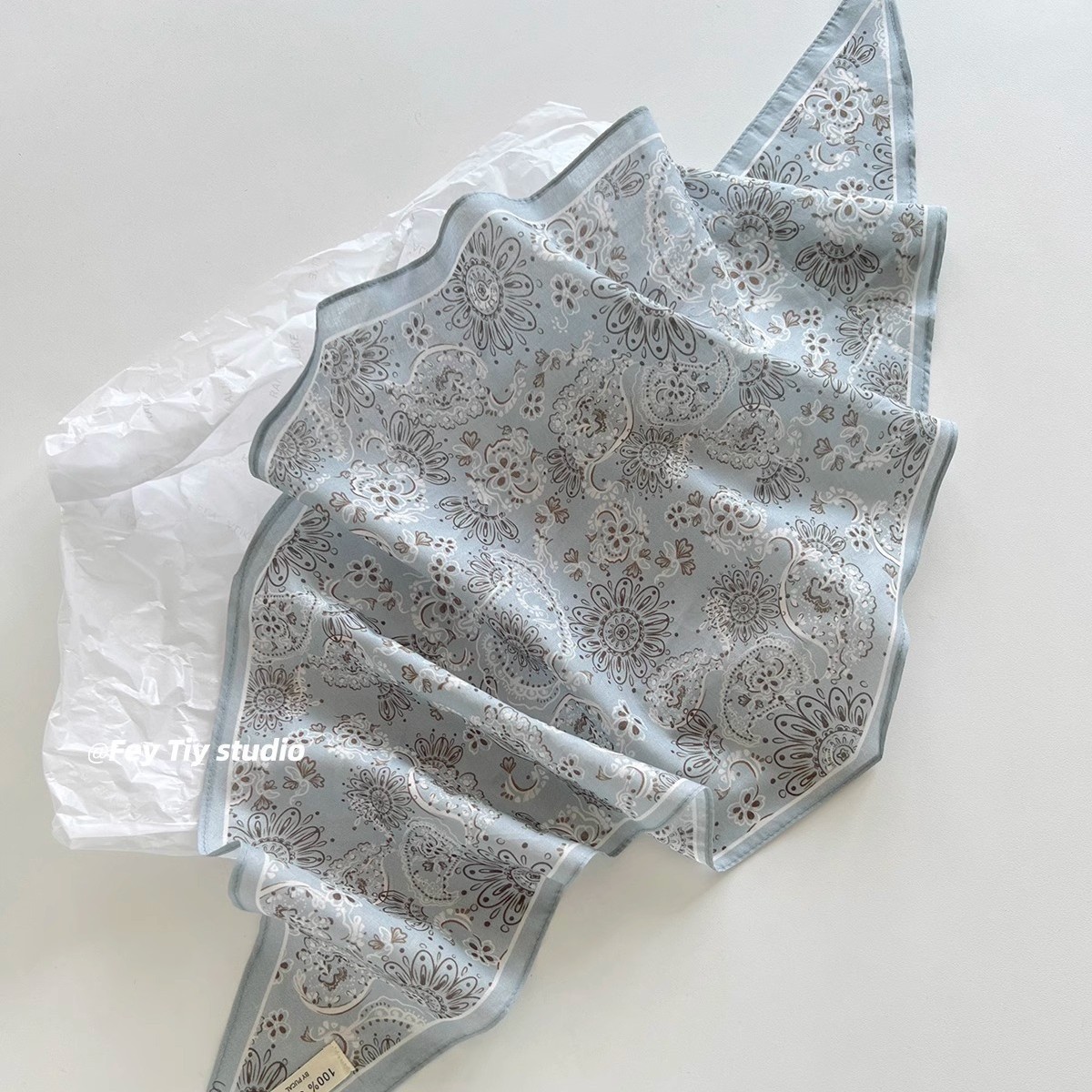 Pañuelo triangular de seda y algodón puro, color morado claro, con diseño paisley, versátil y elegante, nuevo pañuelo triangular para la cabeza, primavera/verano