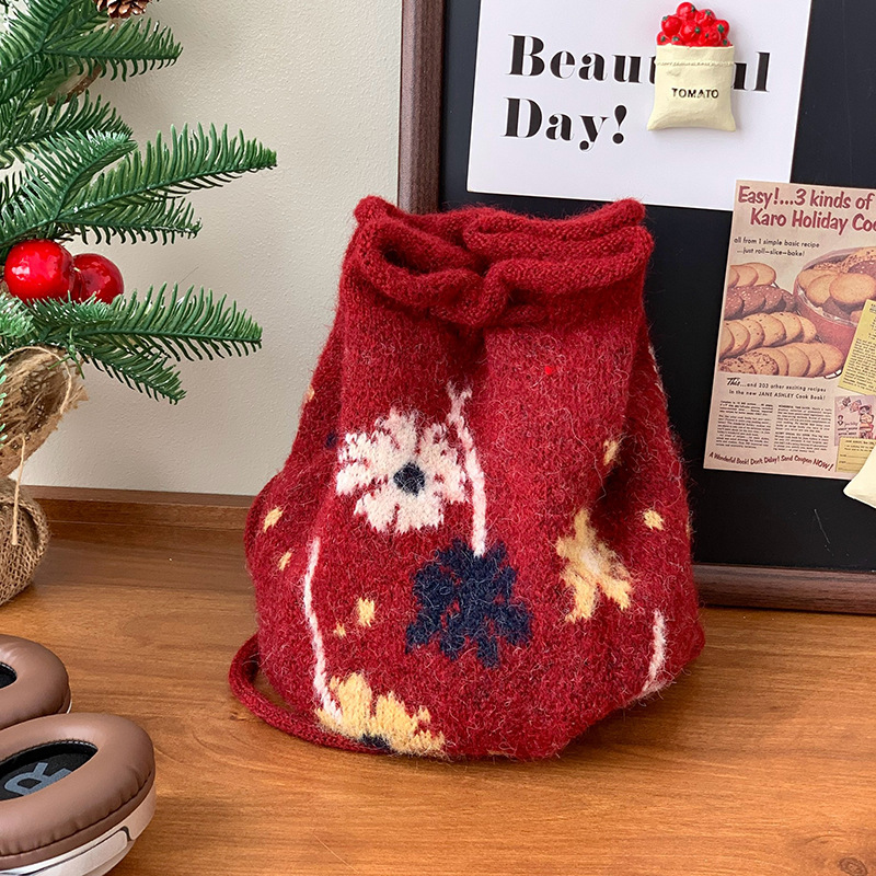 Mochila de punto para mujeres retro versátil multifuncional protector de oídos a prueba de viento caliente cuerda de extracción gorra fría correa gorra de lana