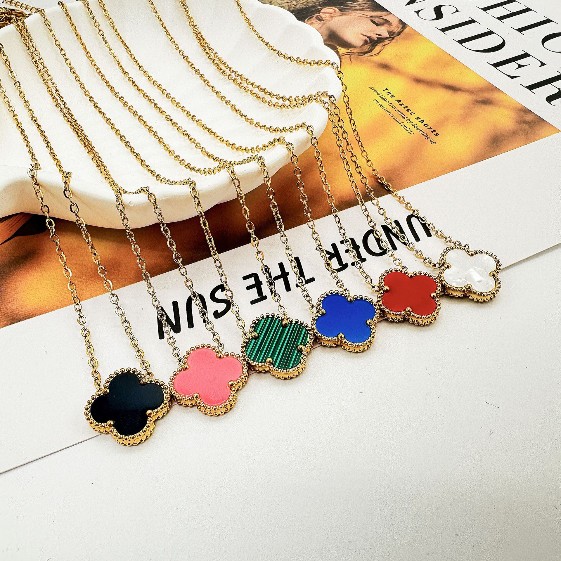 cross-border hot 15mm stainless steel double-sided fritillary non-fading clover necklace light luxury high sense ornament wholesale