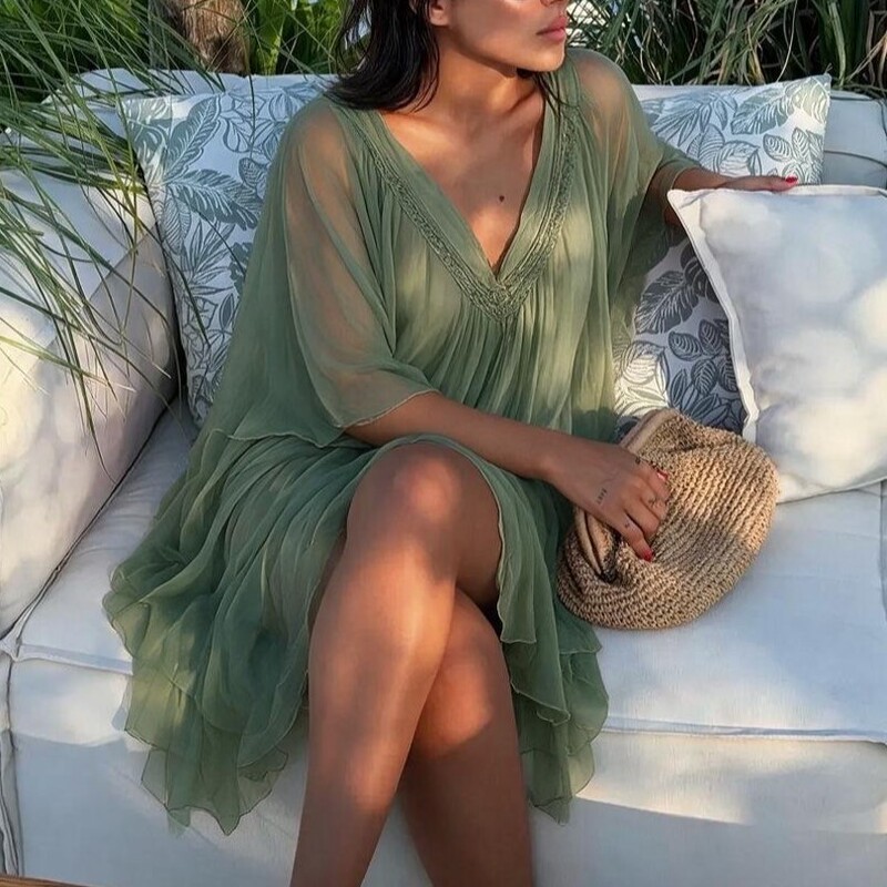 European and American cross-border independent website holiday fairy-style elegant chiffon V-neck lace irregular hem camisole inner set European and American cross-border independent website holiday fairy-style elegant chiffon V-neck lace irregular hem camisole inner set