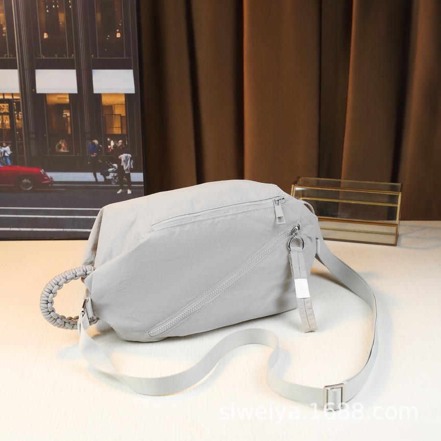 Large Capacity Shoulder Bag