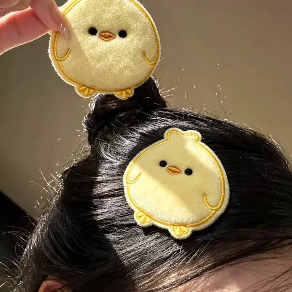 Cute cartoon animal-themed hair clips for girls, soft and fluffy, versatile for everyday wear, seamless and perfect for tidying up stray hairs, with a magic sticker design