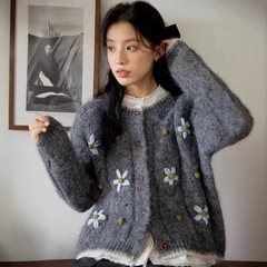 撞色手工钩花开衫毛衣女2025秋冬新款韩系慵懒风麻花复古针织外套