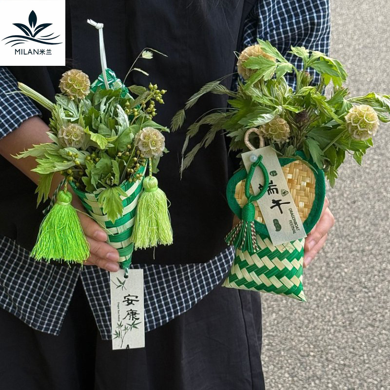 Festival del Bote del Dragón Tejer de bambú Hecho a mano Diy Barco del bote del dragón Bolso de ajenjo Ramo Empaquetado Decoración de la puerta Colgante de la puerta Joyas de coche hechas a mano