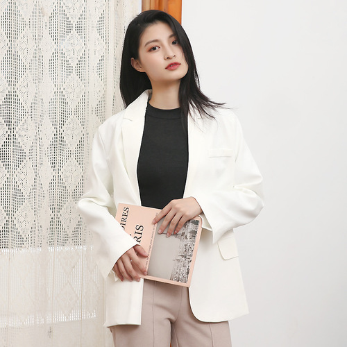 Half turtleneck bottoming shirt for women with bra padded bra all-in-one long-sleeved T-shirt  German velvet new slim fit spring, autumn and winter