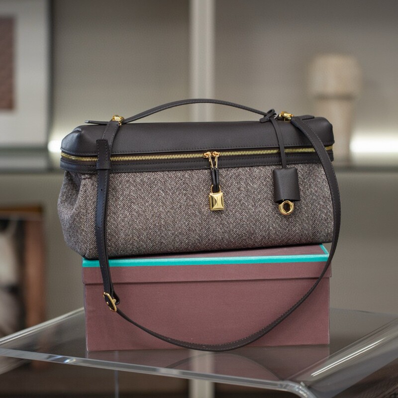 New Lp33 Clutch Bag, Evening Makeup Bag, Genuine Leather Women's Handbag, Grainy Top-Layer Cowhide, Single Shoulder Crossbody Bag New Lp33 Clutch Bag, Evening Makeup Bag, Genuine Leather Women's Handbag, Grainy Top-Layer Cowhide, Single Shoulder Crossbody Bag