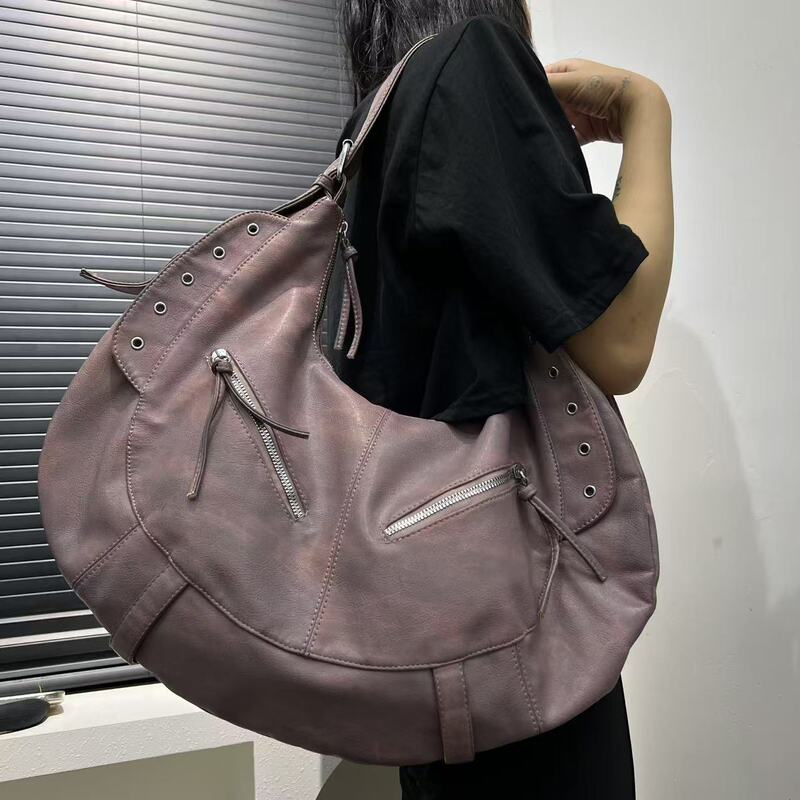 国境を越えて女性のファッションY2Kギャルが古い機関車のバッグを作っている大容量のレトロな多ポケットのバッグ|undefined