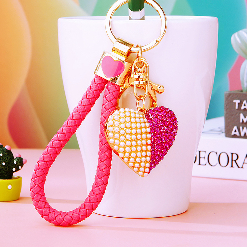 10g Weight Lobster Trigger Clasp Closure Clasp Closure Type Rhinestones Inlay Material Keychain Classification 1 Piece Quantity Daily Occasion Zinc alloy Material Heart Shape Pattern Unisex Gender Plating, Diamond Design Cute Style 1 Piece Cute Heart Shape Zinc Alloy Plating Diamond Rhinestones Unisex Lobster Trigger Clasp Closure Keychain 6