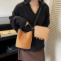 单肩女士磨砂逛街水桶包