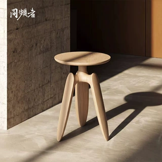 北欧实木角几简约现代沙发边几客厅小茶几创意三腿圆几床头小桌子