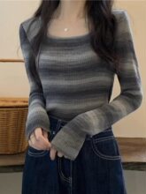 设计感条纹方领短款上衣女长袖春季秋装甜辣修身内搭打底针织衫