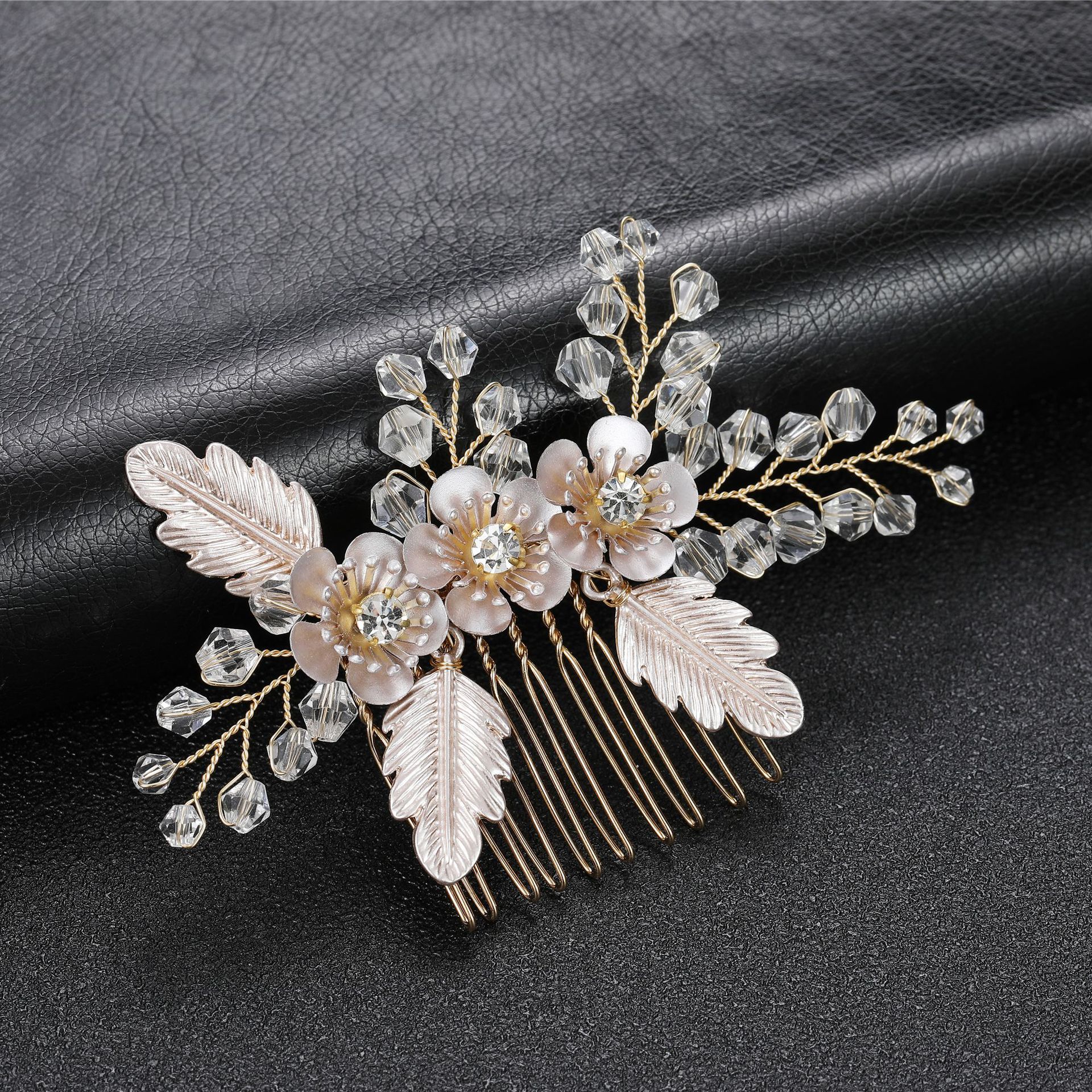 Fashion Simple Bridal Wedding Hair Accessories Alloy Leaf Hair Comb display picture 2