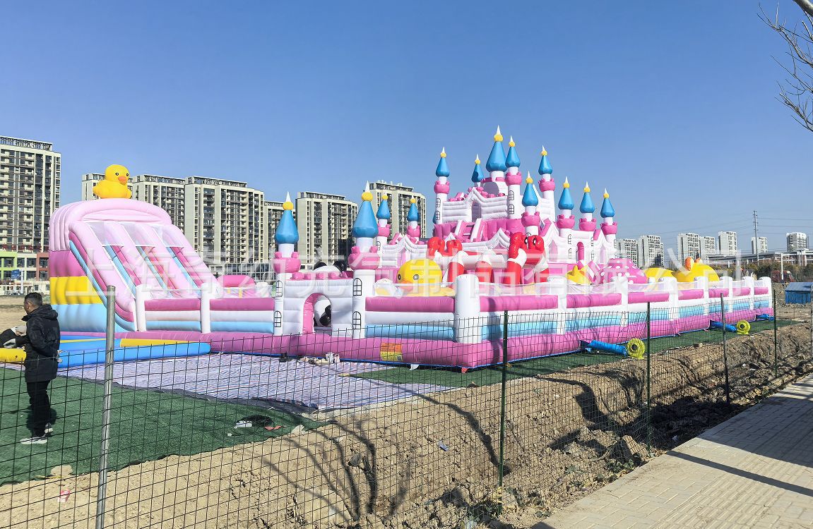 18X25米蛋糕城堡