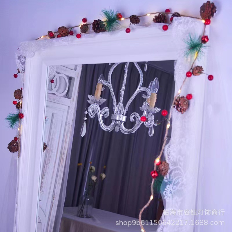 Directo de fábrica Fruta roja Campana de pino cono Cadena de luz aguja de pino Cadena DE LUZ DE Navidad decoración de vacaciones Vestido de Navidad Cadena de luz