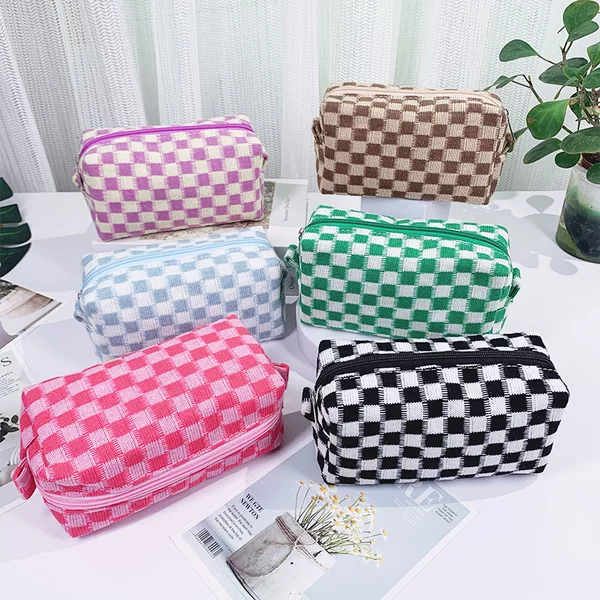 Woolen Checkerboard Makeup Bag, Ind-Style Large-Capacity Knitted Storage Bag, Autumn and Winter Plaid Knitted Storage Toiletry Bag