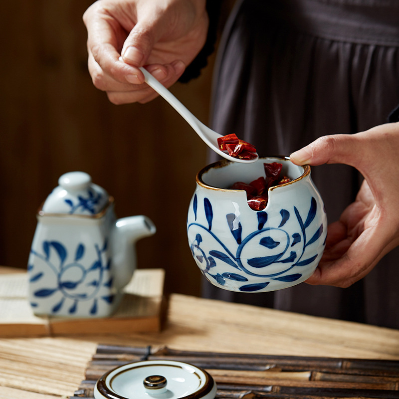 Vajilla de cerámica de estilo japonés creativo cubo tazón personalizado azul y blanco vintage boca ancha ramen tazón bajo vidriado olla de salsa casera