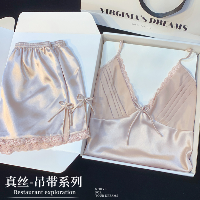 Cat Kite Silk Pajamas for Women in Summer with Breast Pads, Mulberry Silk Sexy Pure Desire Style Suspender Nightgown and Robe Set