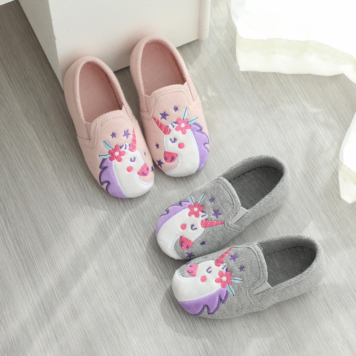 25-30 Girls Spring and Autumn Unicorn Indoor Foot Changing Home Shoes Wooden Floor Mute Slippers Bag Heel Shoes Cotton Shoes