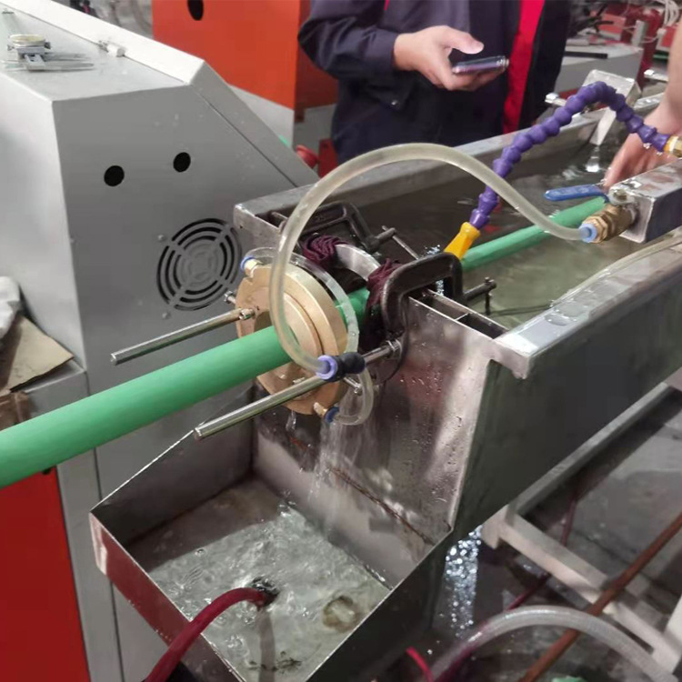 塑料包覆挤出机 双料共挤塑料包覆挤出机 TPU包覆铁氟龙挤出机