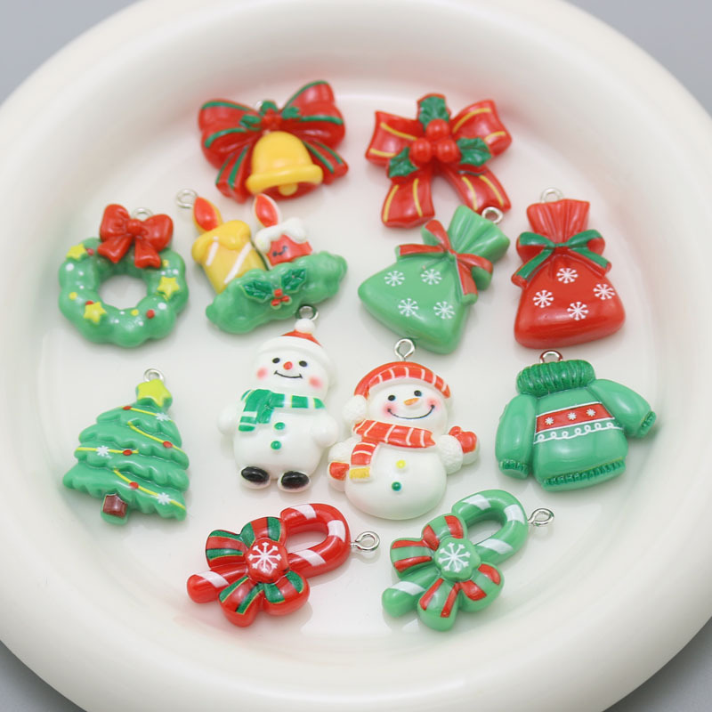 Accesorios de la joyería de bricolaje 2024 nueva resina árbol de Navidad Santa Claus muñeco de nieve SERIE DE Navidad colgante