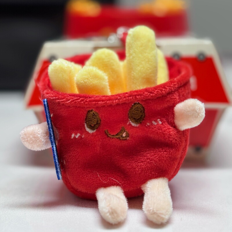 インターネット有名人の漫画ハンバーガーチキンレッグかわいいフライドポテトぬいぐるみペンダント小さな人形キャッチマシン人形スクールバッグペンダントキー|undefined