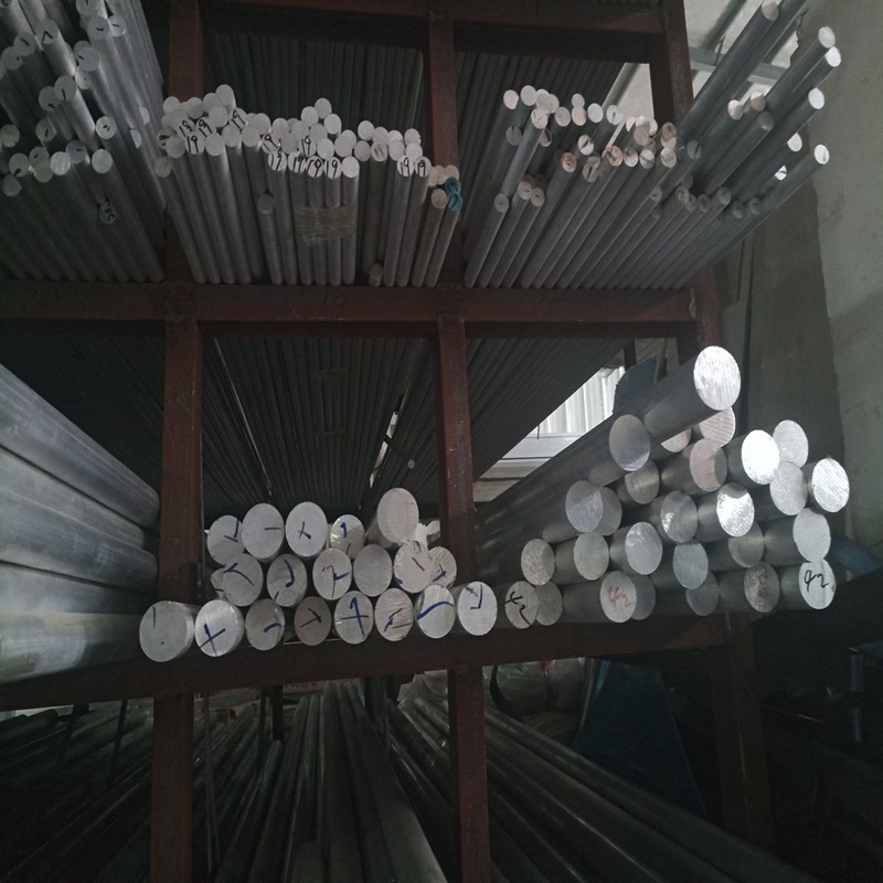 现货供应铝合金2218铝排西南铝棒性能铝板东新铝管规格全定尺切割