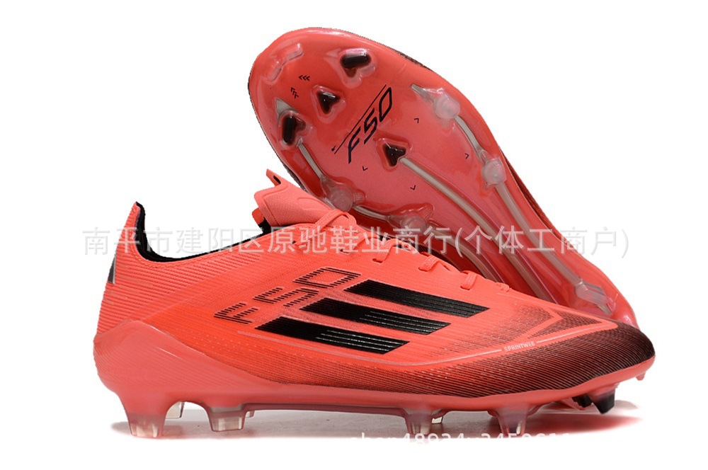 Fábrica de Putian al por mayor F50 zapatos de fútbol FG zapatos con lengua baja zapatos de fútbol hombres