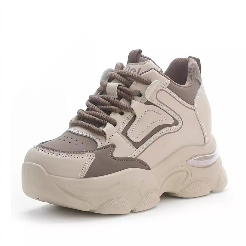 Comercio exterior zapatos solo zapatos de papá zapatos de mujer 2026 nuevos zapatos deportivos ligeros con suela gruesa suave no cansar los pies de moda zapatos de altura de mujer