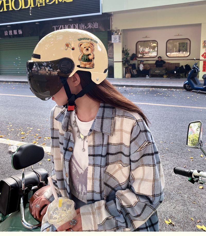 3C Certified Electric Vehicle Helmet - Cartoon Bear Design