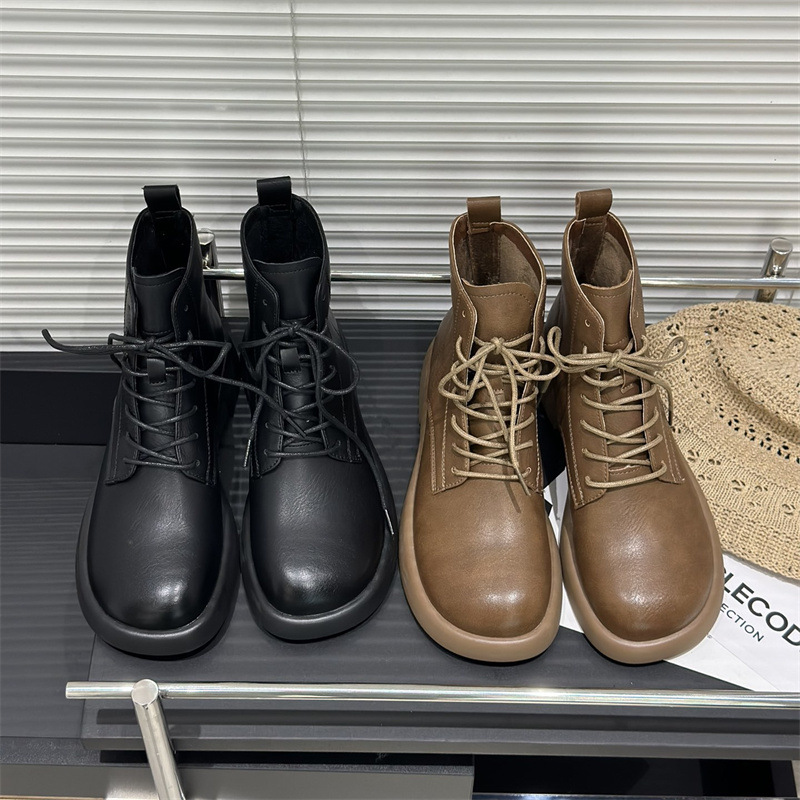 IG Lexini 플랫 영어 스타일 마틴 여성 2024 가을 새로운 기관차 레이스 업 벨벳 내부 발목 부츠 올 매치