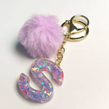 紫色毛球英文26字母钥匙扣滴胶树脂包包钥匙链爱心亮片水晶挂件女
