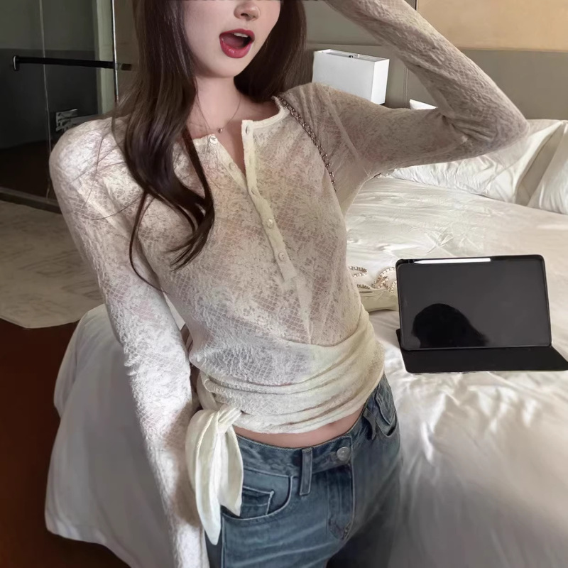 American-Style Spicy Lace Slim-Fit Top for Women with Tie Design, Early Spring New Apricot Color Long-Sleeve T-Shirt