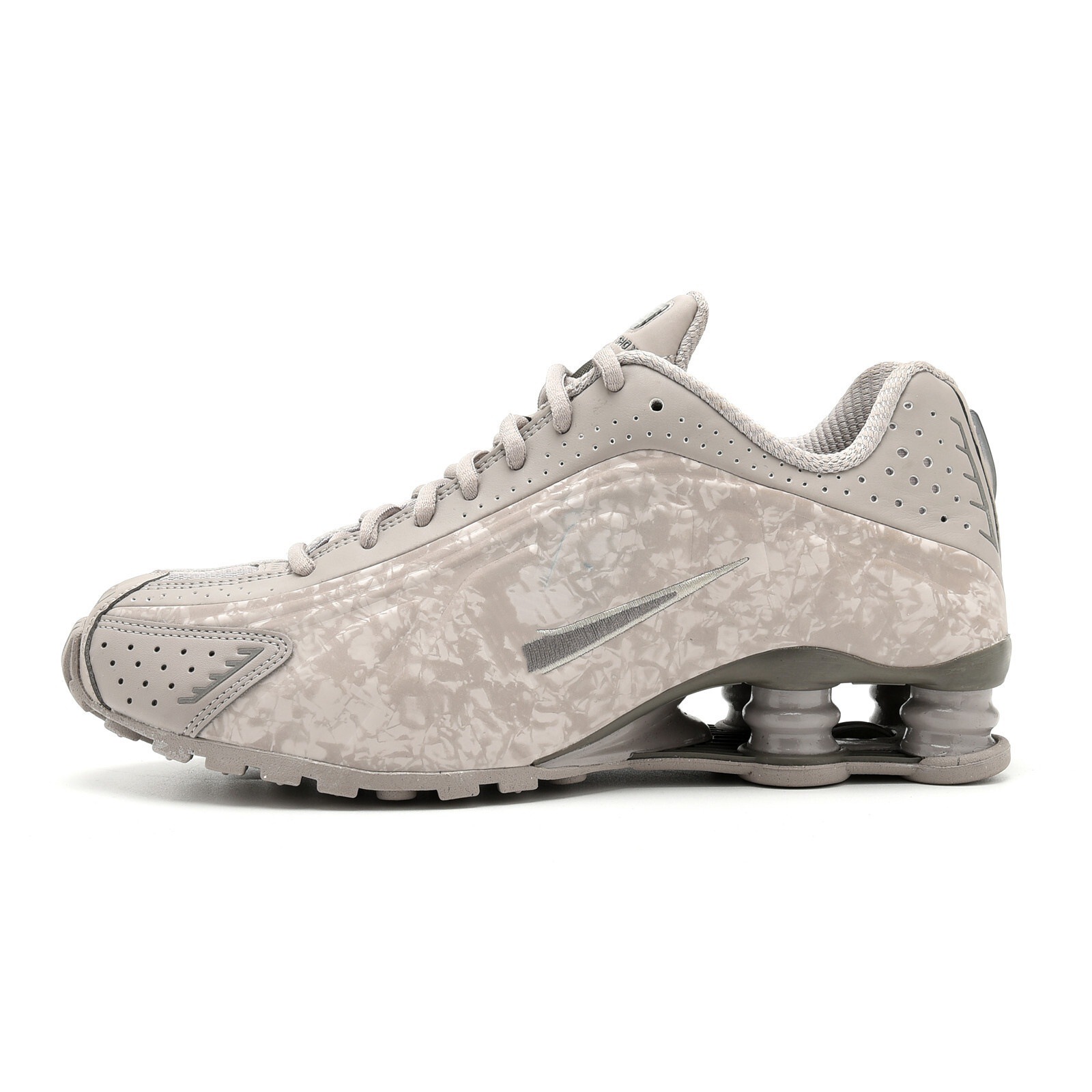 Nike Shox R4 QS Natural Metallic Silver IO4544-100