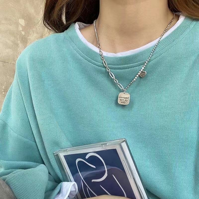 Light luxury niece splicing squares pendant necklace female clavicle chain INS hip hop retro personality simple sweater decoration