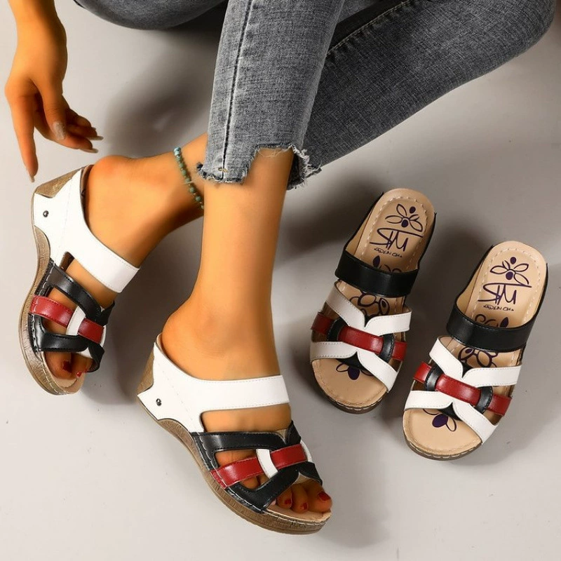 Летняя верхняя одежда, модные внешнеторговые тапочки большого размера, нескользящие тапочки на высоком каблуке, оптовая продажа, женские сандалии на толстой подошве на танкетке