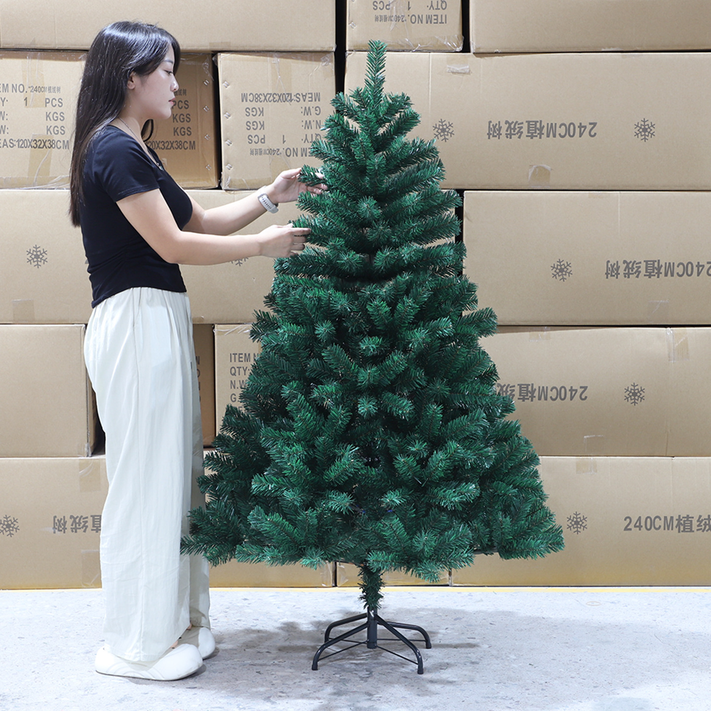 Árbol de Navidad puro PE mezclado PVC nieve flocado árbol desnudo blanco decoración de Navidad pleno pe árbol de Navidad precargado luz