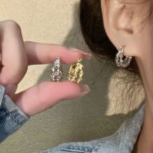 波光粼粼碎银子耳环女轻奢小众设计高级感耳钉2026新款百搭耳饰品
