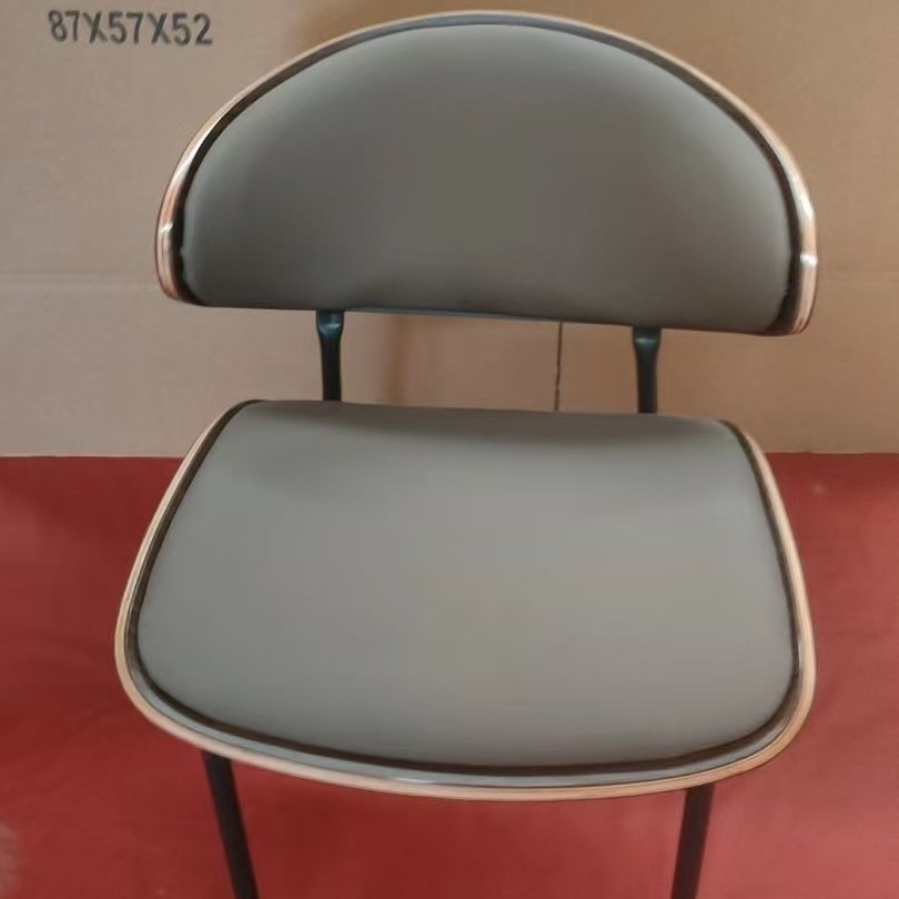 Sillas de comedor minimalistas italianas IMS lujosas y de alto nivel, sillas de cuero con respaldo de madera maciza.