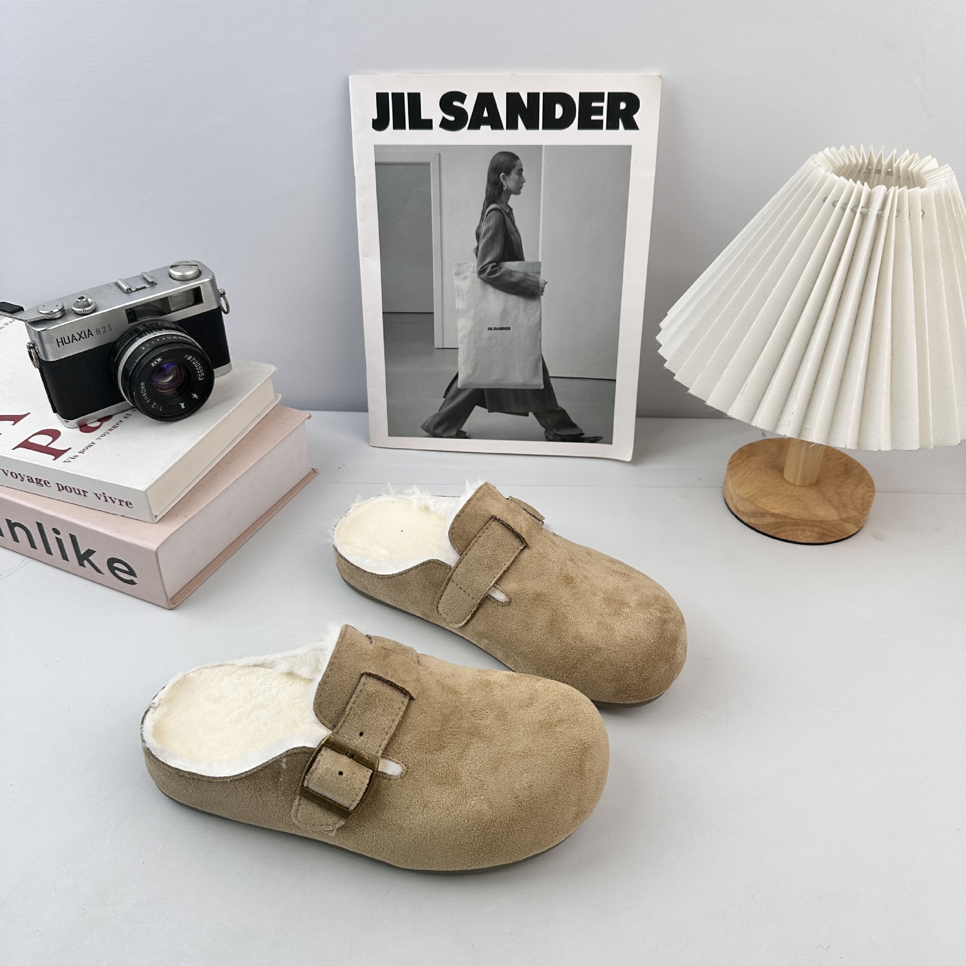 Yuanbo Baotou medio zapatillas de mujer invierno 2025 nuevo tipo de terciopelo de un pie de zapatos de calzado retrógrados zapatos individuales