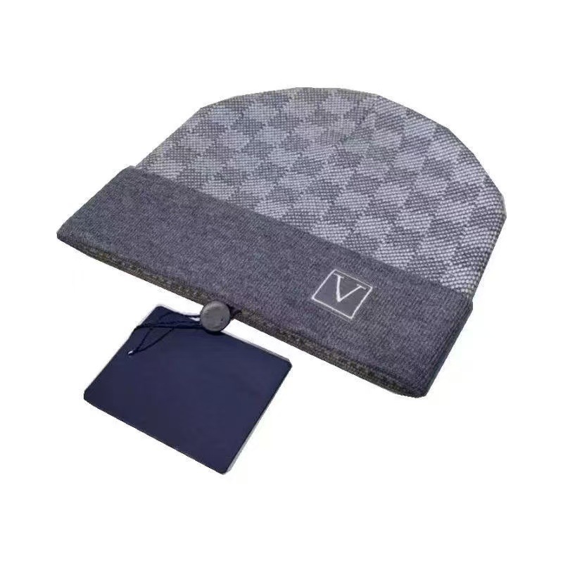 Toxunmuş trikotaj qış papağı, unisex, hərfli dizayn