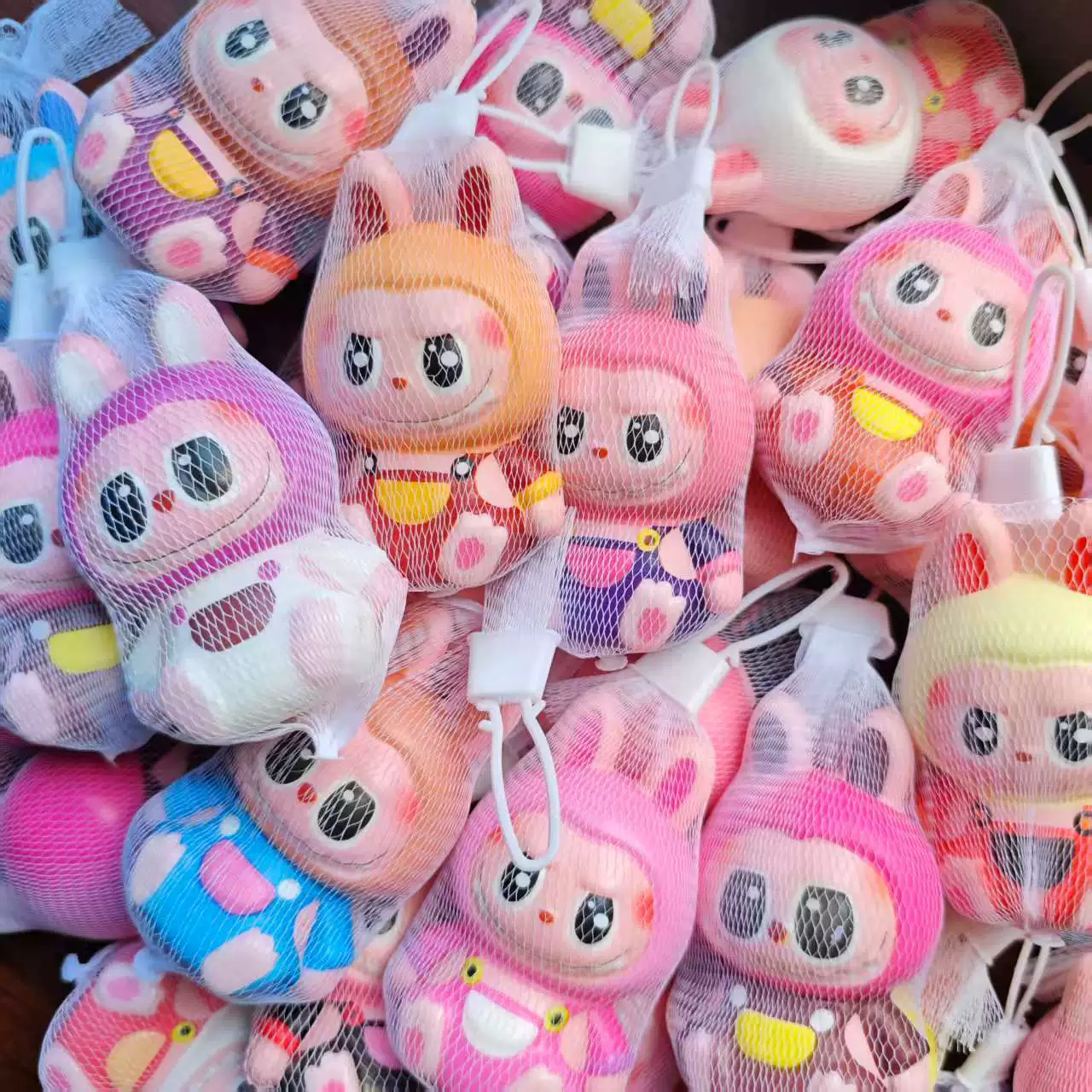 Лабубу игрушка для снятия стресса с медленным отскоком, антистрессовая игрушка, мультяшная кукла, рекомендуемый подарок для детей, оптом