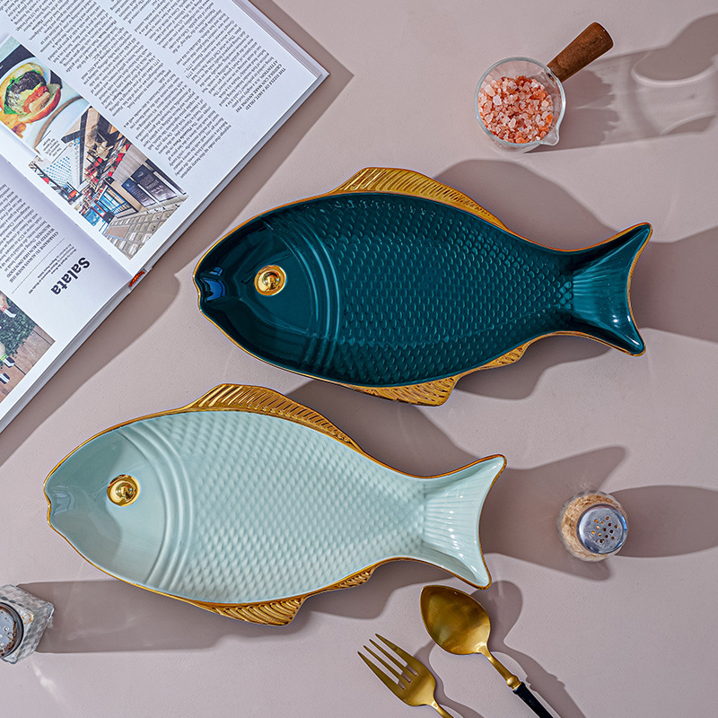 Placa en forma de pez Placa de cerámica creativa Hogar personalizado plato de pescado al vapor nórdico Luz de lujo neto rojo postre de alto aspecto plato largo