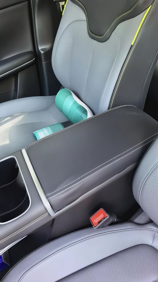Suitable for 26 models of Changan Qiyuan Q05, central armrest box cover, protective leather cover, interior anti-scratch and anti-dirt accessory