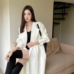 2025早秋新款高级感气质白色风衣时尚通勤百搭收腰外套女