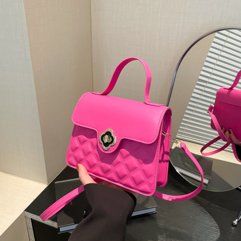 Temperamento de la textura de la bolsa de hombro de bloqueo de la mujer bolso de diamante 2024 otoño y invierno nuevo estilo coreano bolso cuadrado