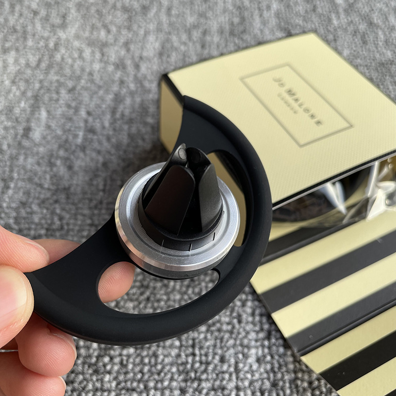 祖马龙车载香薰JoMalone出风口香氛固体香水挂件随行香薰片礼盒装详情7