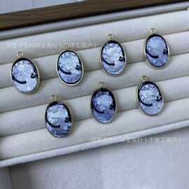 时尚复古小众椭圆形白贝浮雕美人头像吊坠卡梅奥注金包边配饰项链