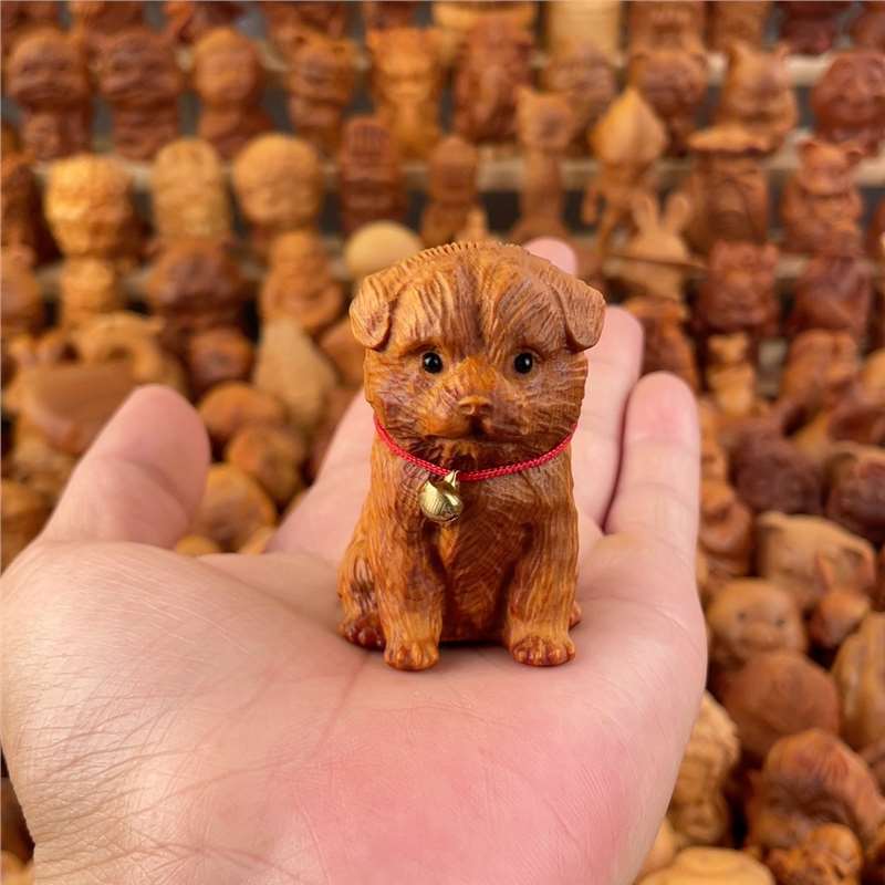 クスノキの木彫り、無塗装、無ワックス、子犬のハンドピース、木彫りの干支、かわいい動物、牧歌的な犬、富と幸運の装飾品|undefined