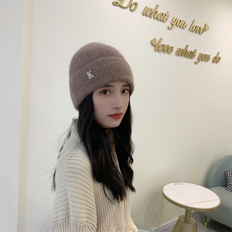 Women's Basic Simple Style Letter Eaveless Wool Cap display picture 14